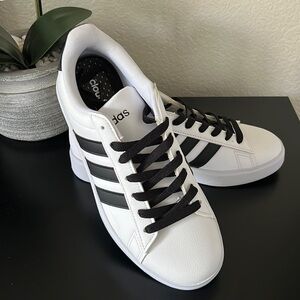 New Adidas shell toe shoes (men 6/women 8)